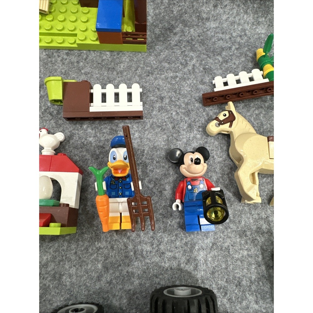 LEGO 10775 Disney Mickey Mouse Donald Duck's Farm With Instuctions and Box - Picture 7 of 10